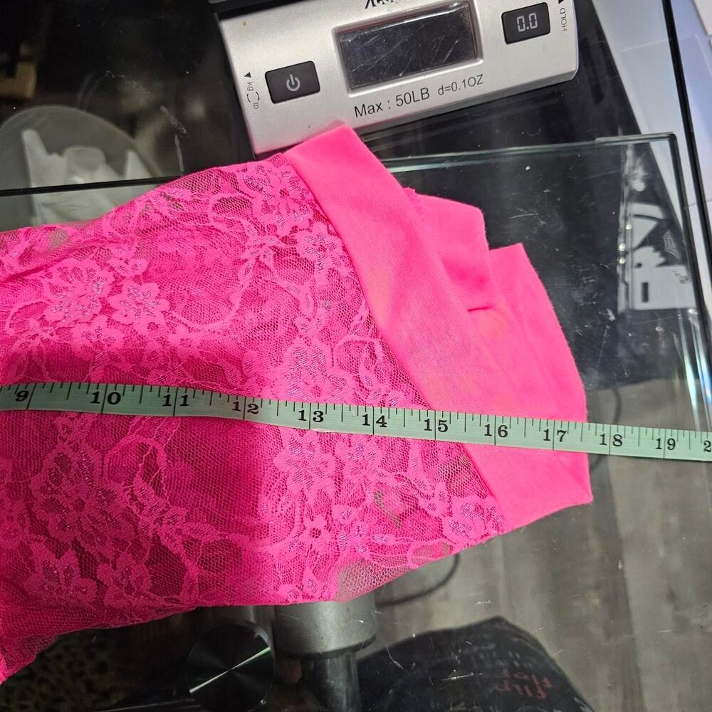 vintage y2k hot pink lace slouchy off the shoulder top - Picture 4 of 5